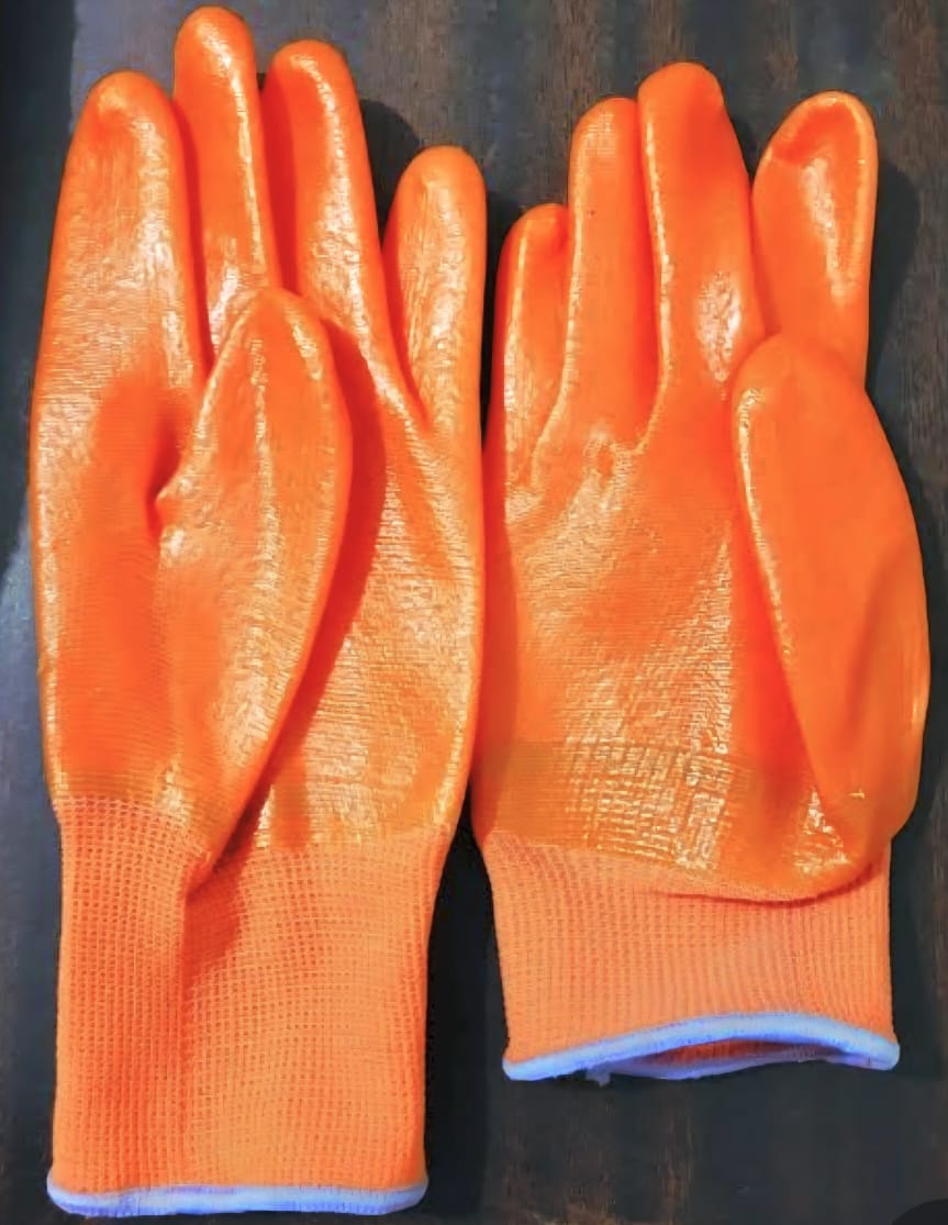 LOW VOLTAGE RUBBER GLOVES 400V FOR LIVE LINE